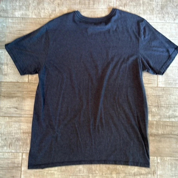 Men’s Hurley T-shirt - Picture 2 of 2